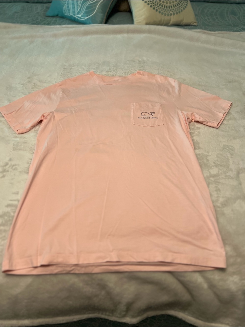Vineyard Vines Men’s Pocket Tee in Pale Pink